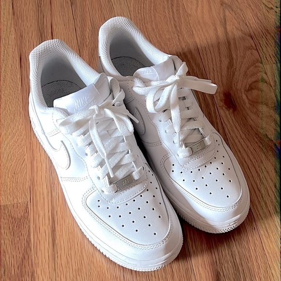 Nike Shoes - Nike Air Force 1